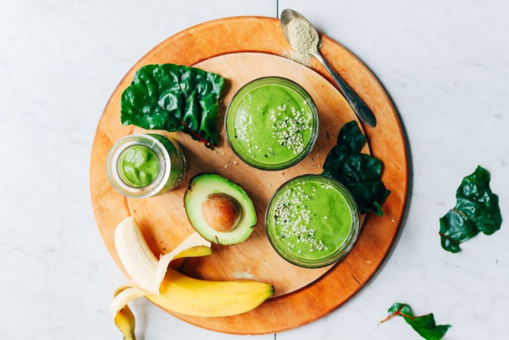 avocado-and-banana-smoothie