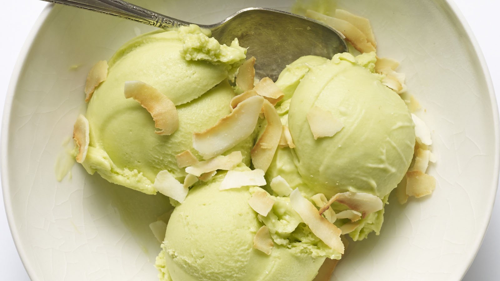 طرز تهیه بستنی آووکادو