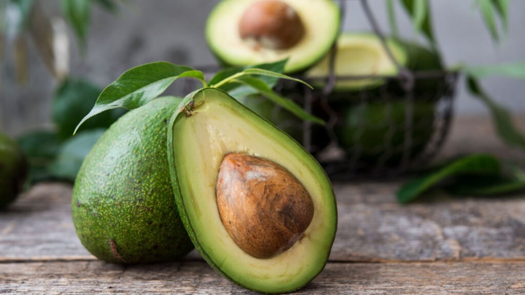 حساسیت به آووکادو؛ علائم، علت و راه حل‌ها