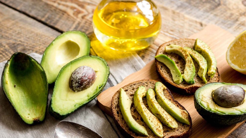 کالری آووکادو؛ هر عدد چند کالری دارد؟