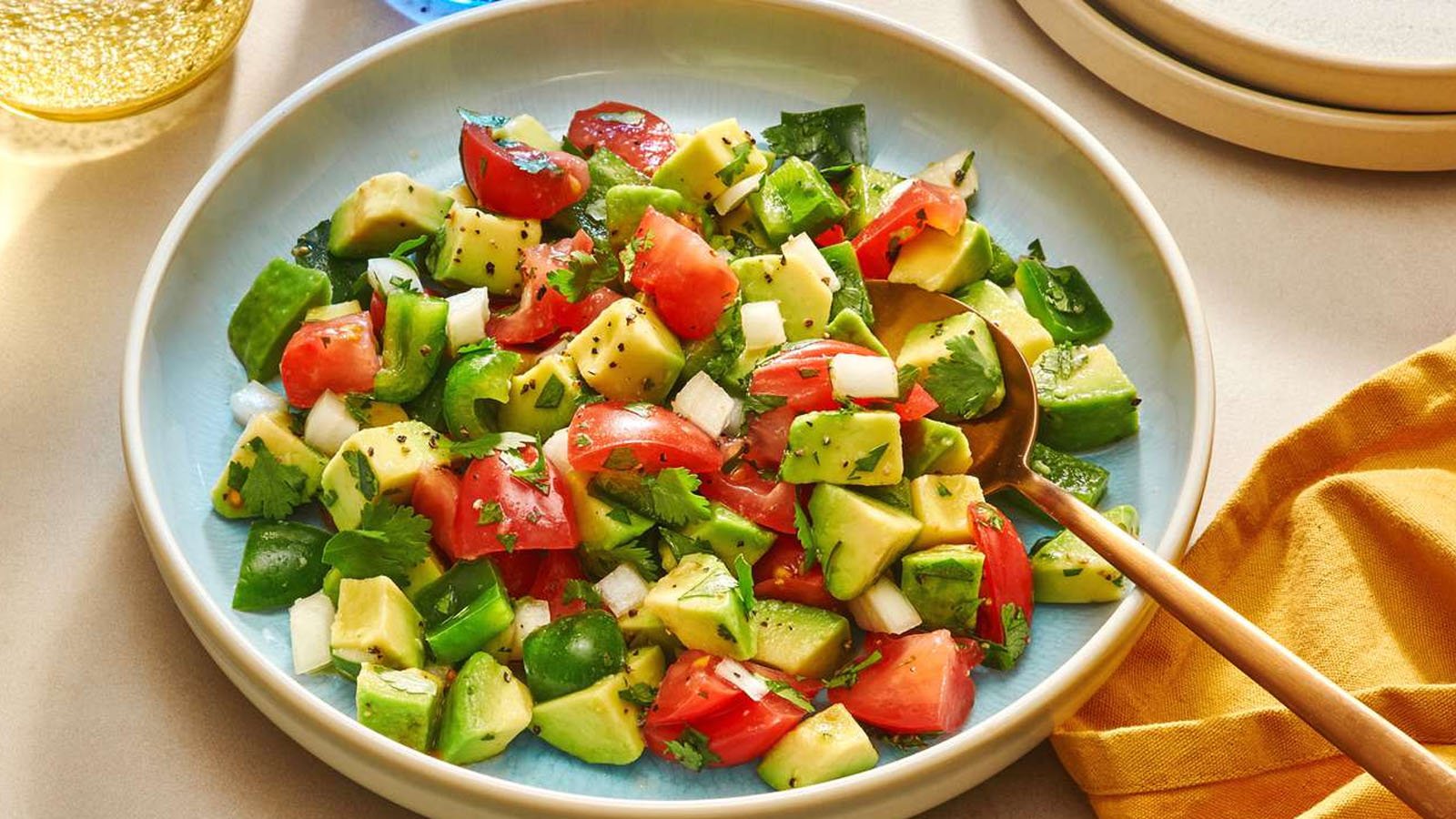 طرز تهیه سالاد آووکادو